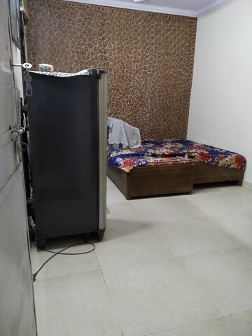 1 RK Builder Floor For Rent in Lajpat Nagar 4