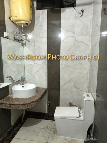Bathroom in 2.5 BHK Builder Floor at AKD Tower, Sector 14 – for Rent