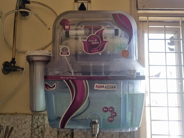 Bathroom, mayur vihar 2.5 Bedroom 850 Sq.Ft. Builder Floor In Mayur Vihar Delhi 8943040