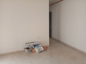 Room in 1.5 BHK Apartment at Sunteck Maxxworld, Tivri – for Sale