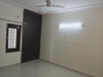 Room in 3 BHK Builder Floor at AKD Tower, Sector 14 – for Rent