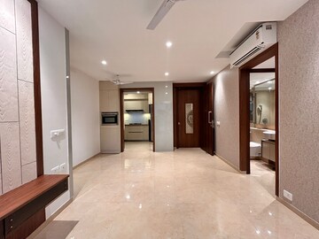 Room in 3 BHK Apartment at Hiranandani Highland, Powai – for Rent
