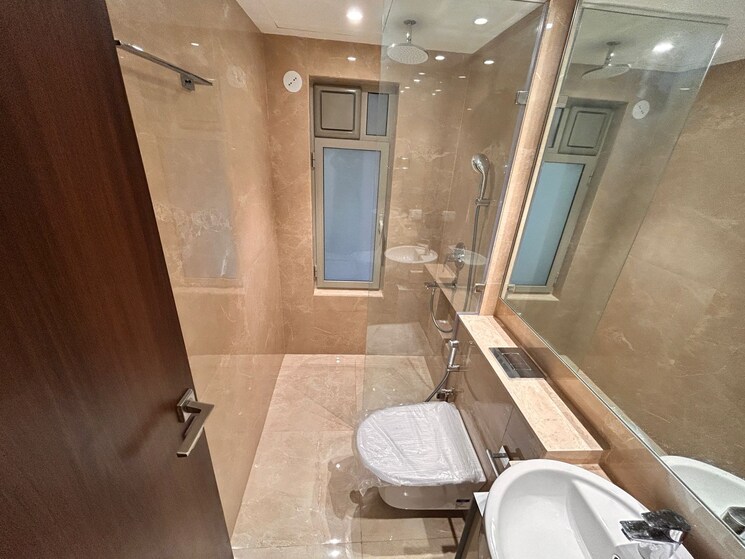 Bathroom, hiranandani-highland 3 Bedroom 1000 Sq.Ft. Apartment In Powai Mumbai 8943059