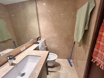 Team Area in 3 BHK Apartment at Hiranandani Highland, Powai – for Rent