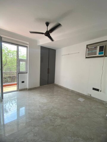 2 BHK Builder Floor For Rent in Saket