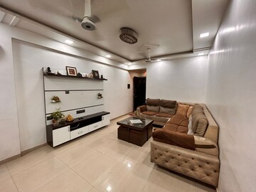 Team Area in 2 BHK Apartment at Suncity Complex, Powai – for Rent