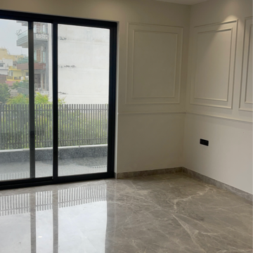 Room in 4 BHK Builder Floor at Sector 21c – for Sale