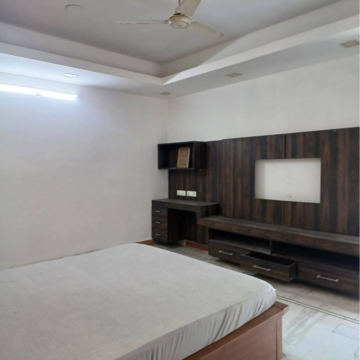 Bedroom in 3 BHK Builder Floor at Ansal Plaza Sector-23, Carterpuri Village – for Rent