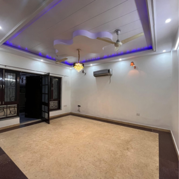 Kitchen in 2 BHK Builder Floor at Ansal Plaza Sector-23, Carterpuri Village – for Rent