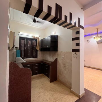 Kitchen in 2 BHK Builder Floor at Ansal Plaza Sector-23, Carterpuri Village – for Rent