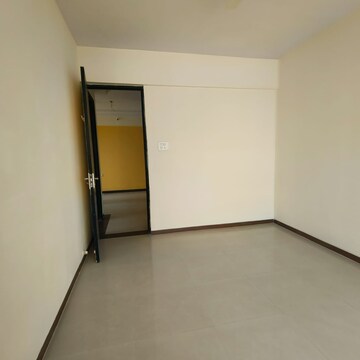 Room in 2 BHK Apartment at Rustomjee Riviera, Orlem – for Sale
