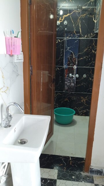 Furnished Amenities in 1 BHK Builder Floor at Kargi – for Rent