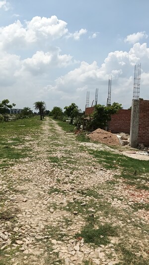 Plot Area in  Plot at Agra Expressway – for Sale