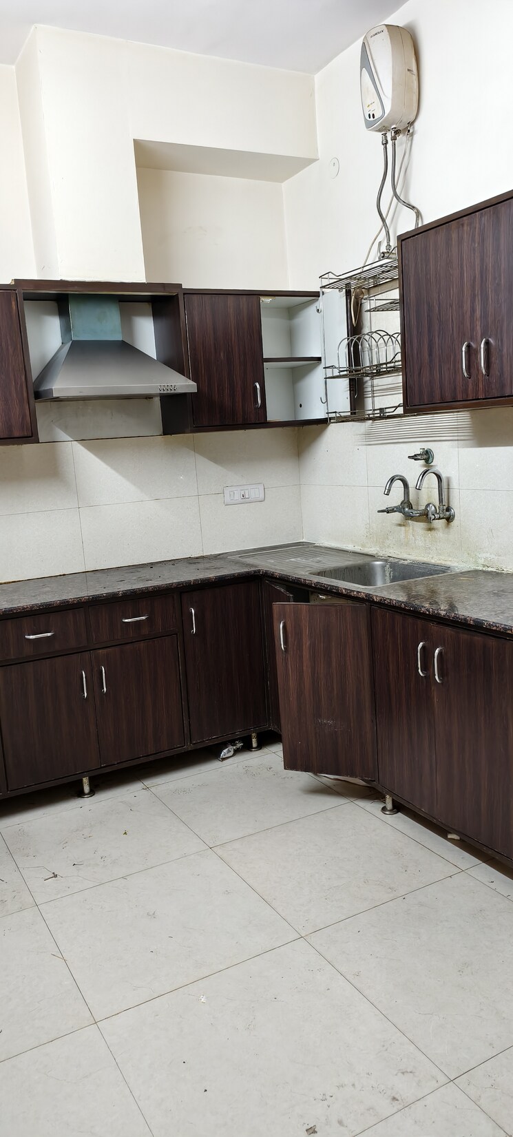 Kitchen, lajpat nagar 2 Bedroom 900 Sq.Ft. Builder Floor In Lajpat Nagar Delhi 8943280