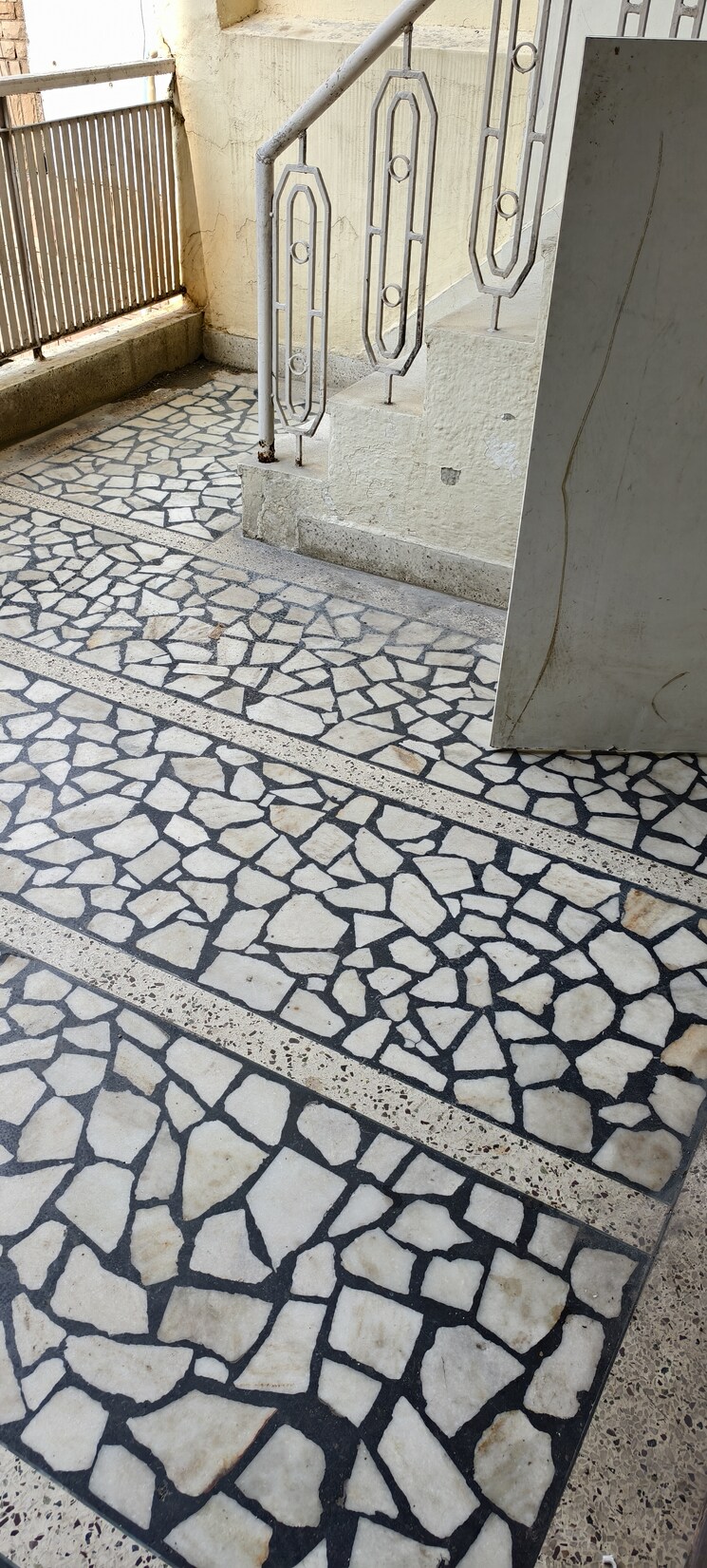 Balcony, lajpat nagar 2 Bedroom 900 Sq.Ft. Builder Floor In Lajpat Nagar Delhi 8943280