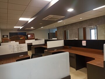  Office Space For Rent in Jetalpur