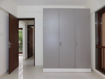 Room in 2 BHK Apartment at Crystal Armus, Chembur – for Rent