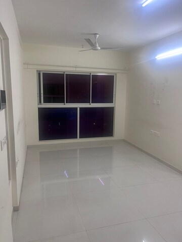 Room in 2 BHK Apartment at RNA Continental, Chembur – for Rent