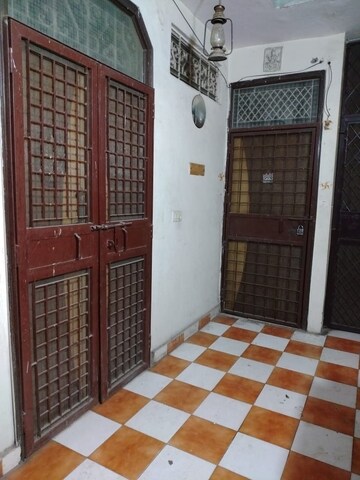 Bedroom in 3.5 BHK Builder Floor at Mayur Vihar – for Rent