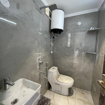 Bathroom in 1 BHK Builder Floor at Saket – for Rent