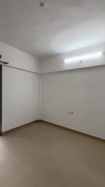 Room in 2 BHK Apartment at Katraj Apartment, Katraj – for Rent