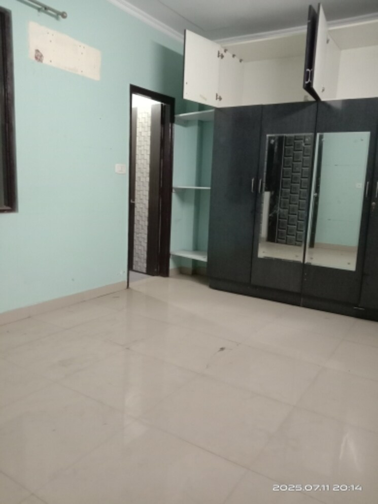 Room, milestone-32nd-avenue 2 Bedroom 800 Sq.Ft. Builder Floor In Sector 15 Gurgaon 8943365