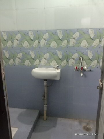 Bathroom in 2 BHK Builder Floor at Milestone 32nd Avenue, Sector 15 – for Rent
