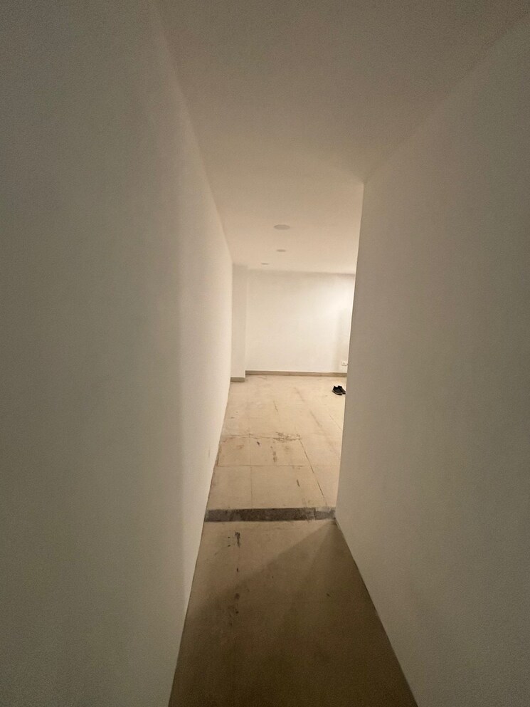 undefined, lajpat nagar Commercial Office Space 2000 Sq.Ft. In Lajpat Nagar Delhi 8943391