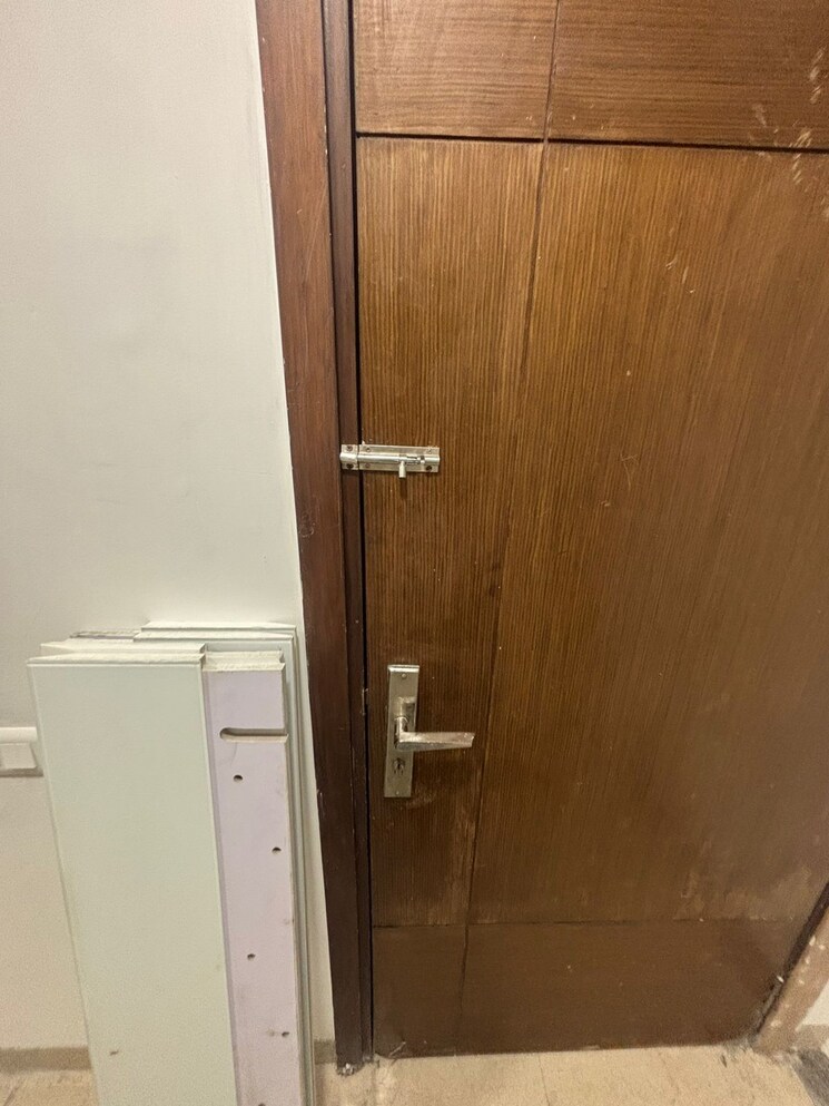 undefined, lajpat nagar Commercial Office Space 2000 Sq.Ft. In Lajpat Nagar Delhi 8943391