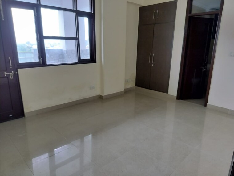 Room, sector 6 dwarka 2 Bedroom 950 Sq.Ft. Apartment In Sector 6 Dwarka Delhi 8943396