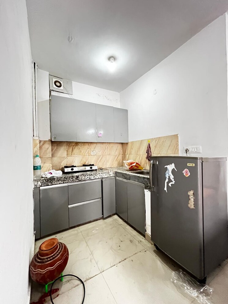 Kitchen, saket 1 RK 350 Sq.Ft. Builder Floor In Saket Delhi 8943410