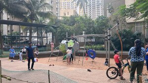 Master Bedroom in 1 BHK Apartment at Lodha Amara, Kolshet Road – for Sale