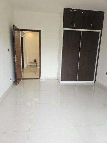 Room in 3 BHK Apartment at Epitome Elan, Jp Nagar Phase 8 – for Rent