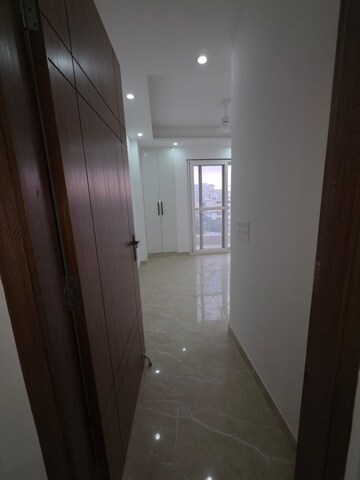 Master Bedroom in 3 BHK Builder Floor at Saket – for Rent