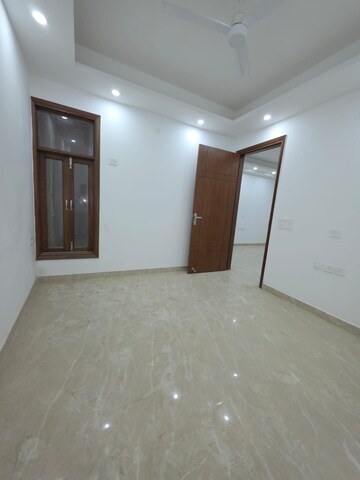 Master Bedroom in 3 BHK Builder Floor at Saket – for Rent