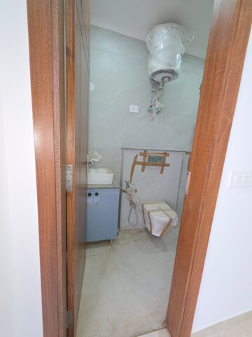 Master Bedroom in 3 BHK Builder Floor at Saket – for Rent