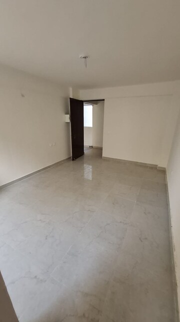 Room in 1 BHK Apartment at Wave Executive Floors, Bayana – for Rent