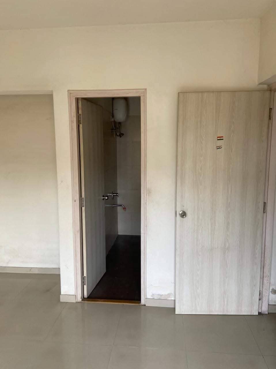 1.5 BHK + Pooja Room Apartment For Sale in Lodha Casa Rio