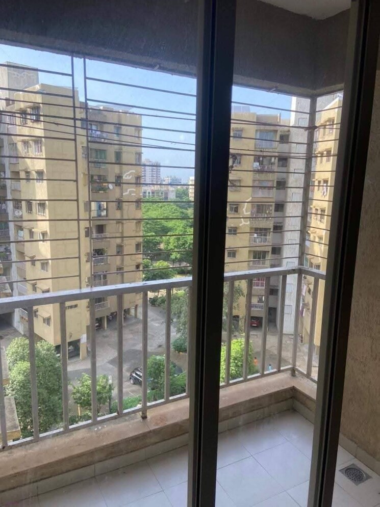Balcony, lodha-casa-rio 1.5 Bedroom 584 Sq.Ft. Apartment In Dombivli East Thane 8943476