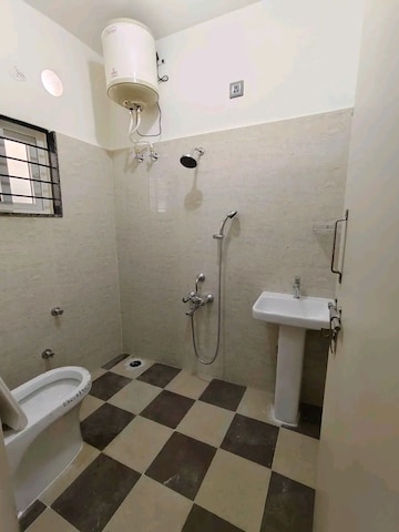 Master Bedroom in 2 BHK Builder Floor at Kudlu Gate – for Rent