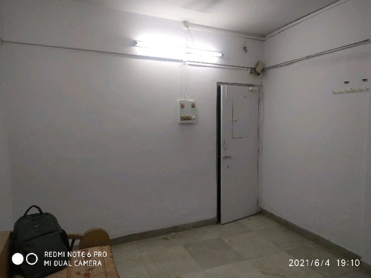 Room, bhavani-mata-chs 1 RK 230 Sq.Ft. Apartment In Lower Parel Mumbai 8943499
