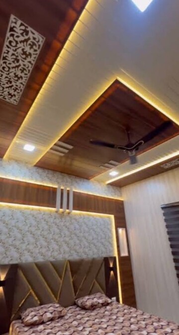 Master Bedroom in 4 BHK Builder Floor at Green Park – for Rent