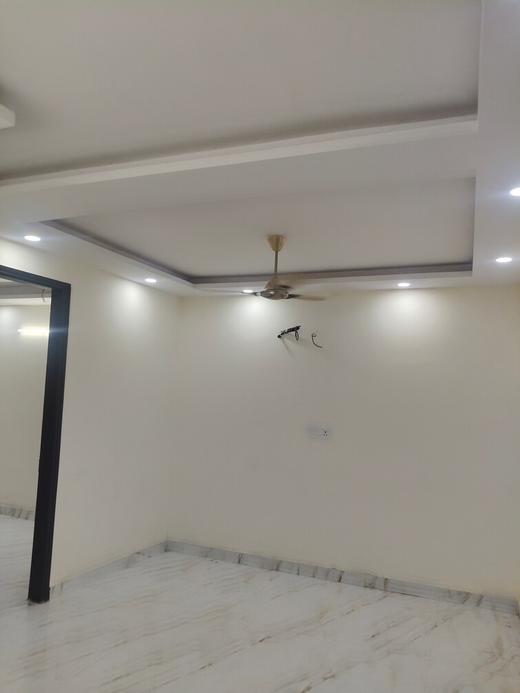 Cover Image, govindpuri 3 Bedroom 900 Sq.Ft. Builder Floor In Govindpuri Delhi 8943537