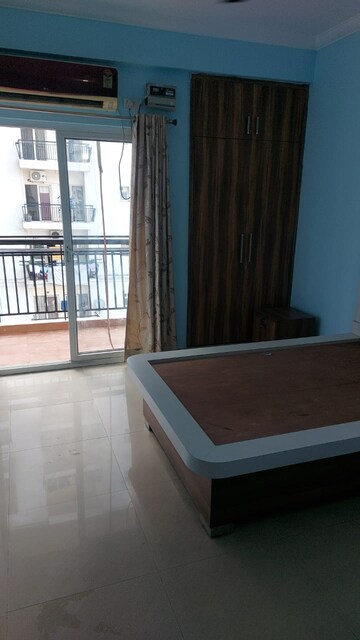 Bedroom in 2 BHK Apartment at Antriksh Golf View, Sector 78 – for Rent