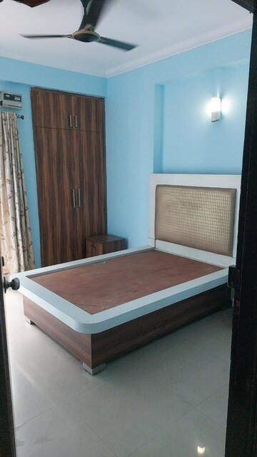 Bedroom in 2 BHK Apartment at Antriksh Golf View, Sector 78 – for Rent