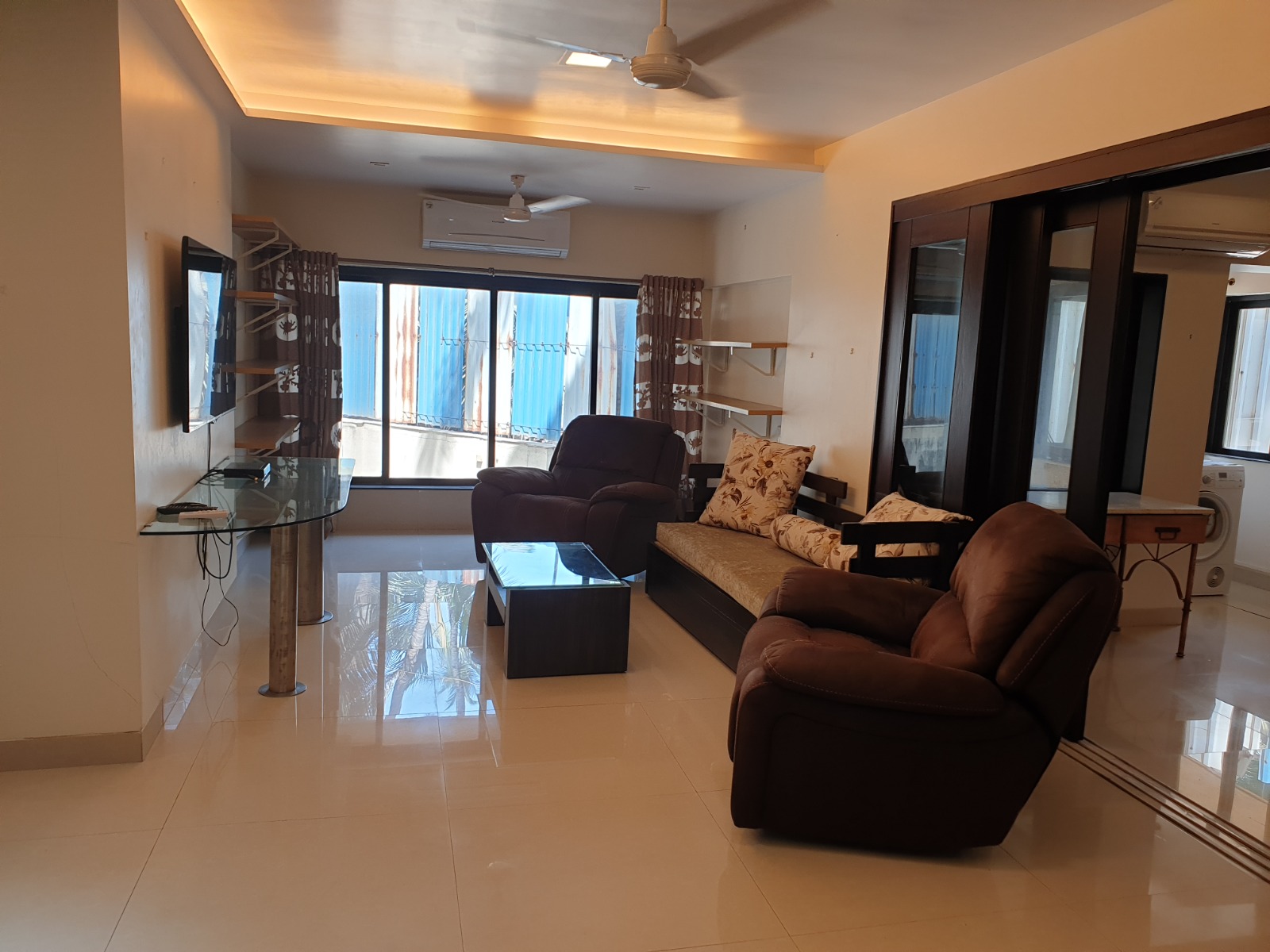 3 BHK Apartment For Rent in Near Juhu Beach 