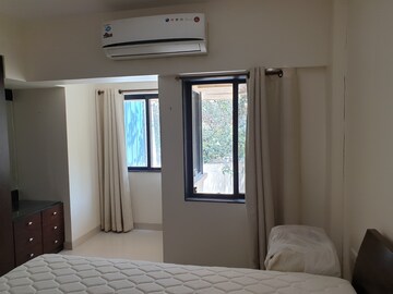 Room in 3 BHK Apartment at Andheri West – for Rent
