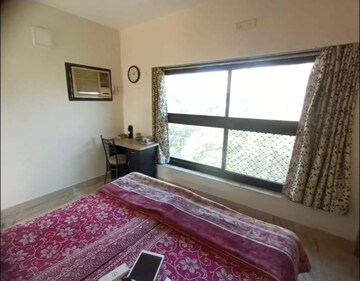 Bedroom in 1 BHK Builder Floor at Sukhdev Vihar – for Rent