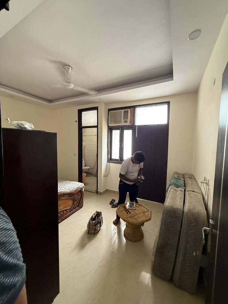 Living Room, kalkaji 1 Bedroom 1000 Sq.Ft. Builder Floor In Kalkaji Delhi 8943598