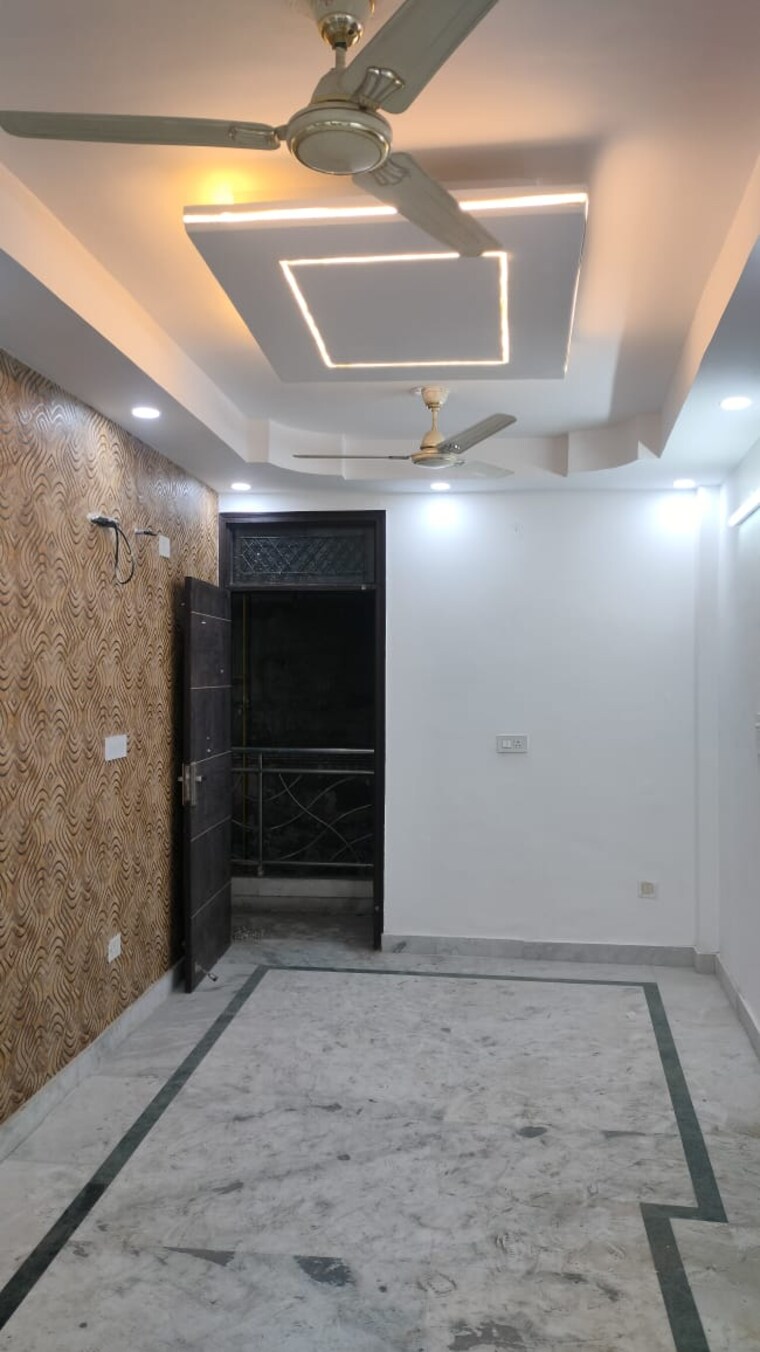 Room, govindpuri 2 Bedroom 580 Sq.Ft. Builder Floor In Govindpuri Delhi 8943599